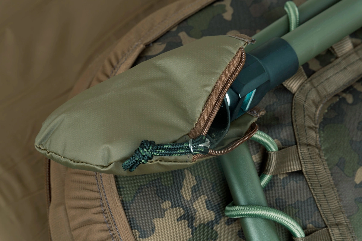 Shimano Trench Camou Bedchair Stretcher System Wide (Stretcher + Slaapzak) 4 Shimano Trench Camou Bedchair Stretcher System Wide (Stretcher + Slaapzak) - Afbeelding 2