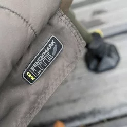 Avid Benchmark Lite Memory Foam System -Feederhengels Winkel b7297af2585b545f